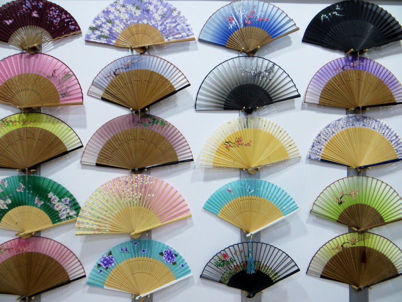 Silk fans for sale in Suzhou