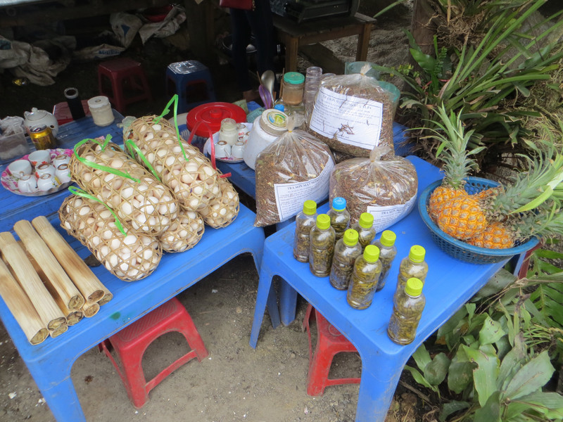 Small local market on the mountain pass before going down into Mai Chau Valley.