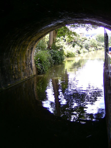 just lked the picture the canal made in a tunnel