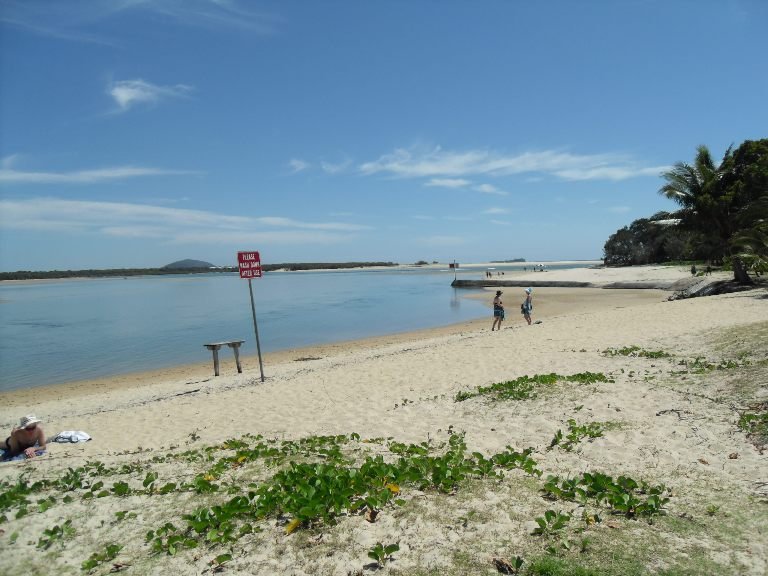 maroochydore beach