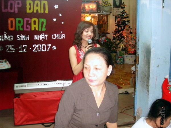 Sa, Trang's Mother and Santa's helper
