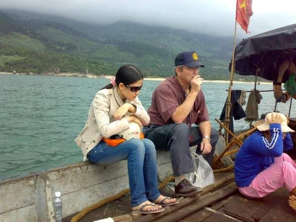 Boat ride to Hoa Van Village