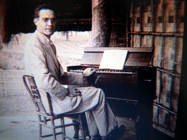 Gordon at the pump piano/organ