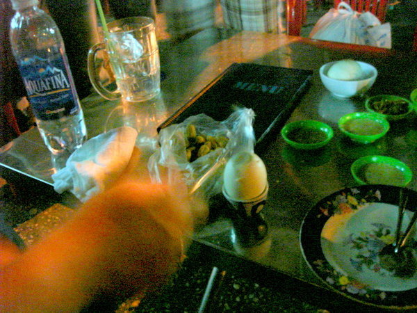 Eating Trung Vit Lon