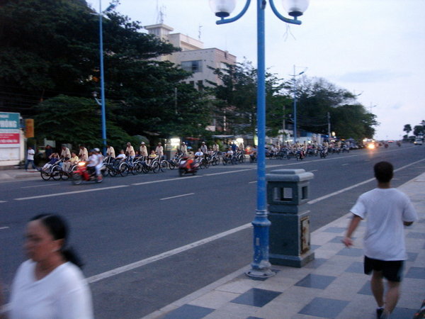 A convoy of cyclos