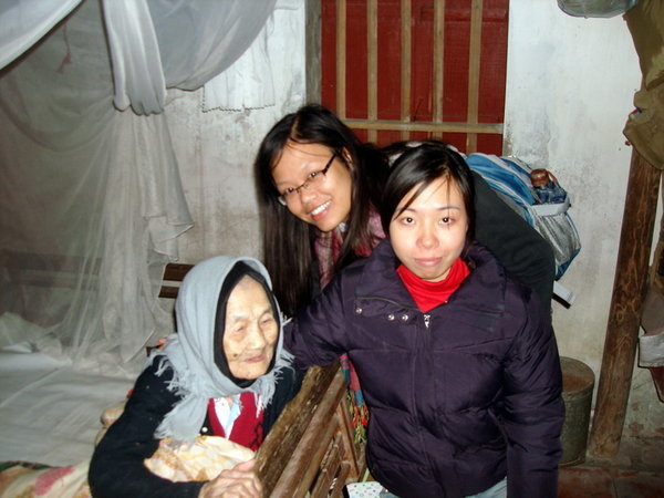 Grandma, Yen and Loannie