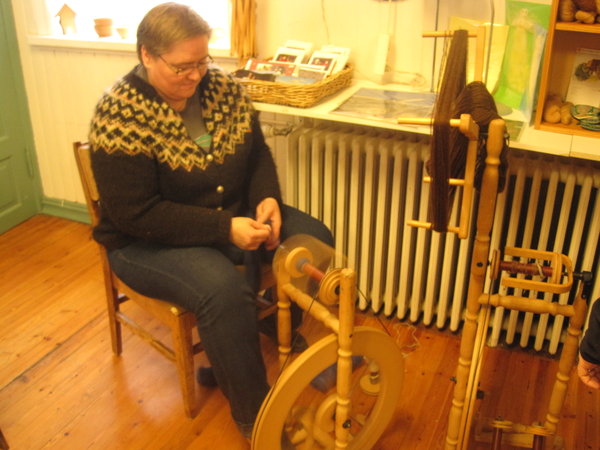 Spinner at a wool collective