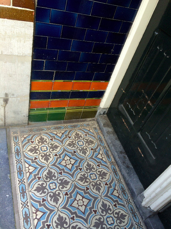 Still spotting tiles...this time in Amsterdam