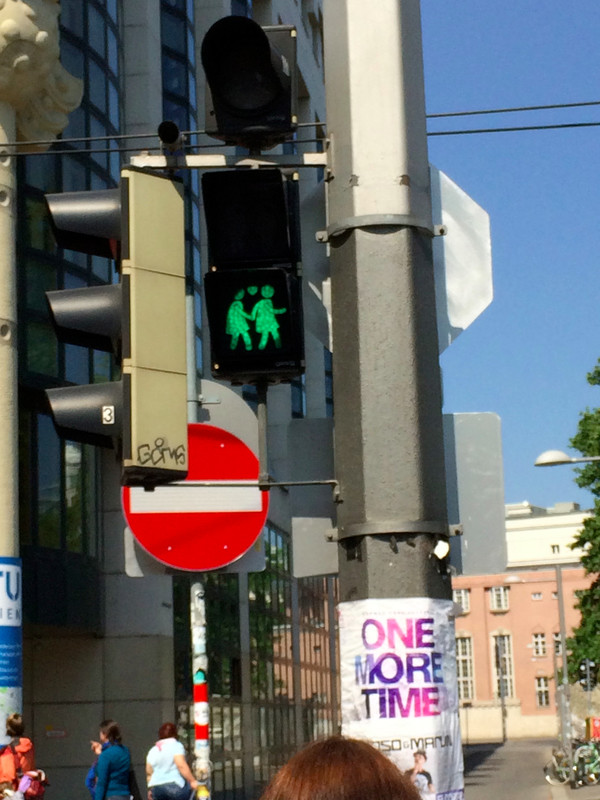 Inclusive pedestrian lights