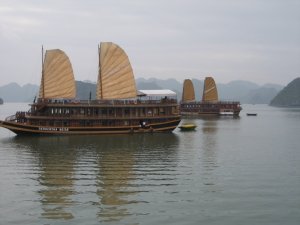 Halong Bay (Junk Boat Sailing Trip)