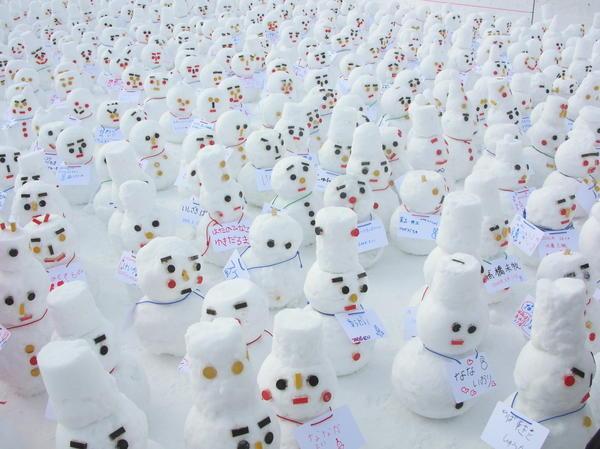 a field of snowmen