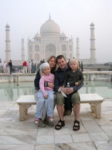 Familien på Taj Mahal