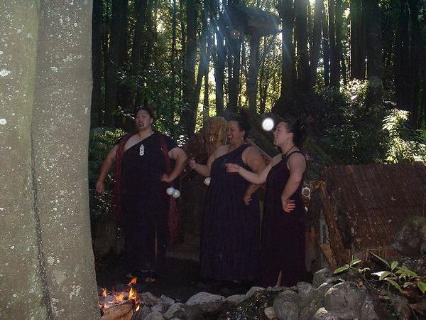 Maori ladies singing