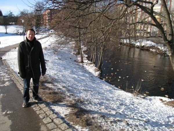 Trond by the river