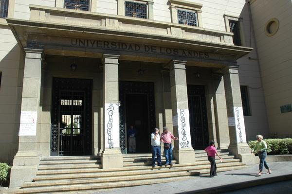 07. La Universidad de los Andes