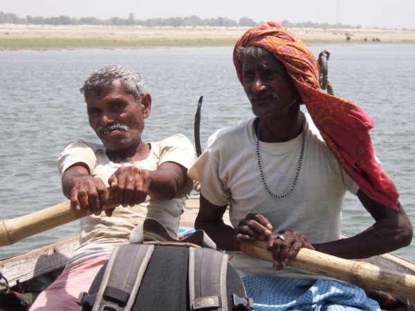 Our boatmen (the one on the right looks like an old, Indian Snoop Dogg)!
