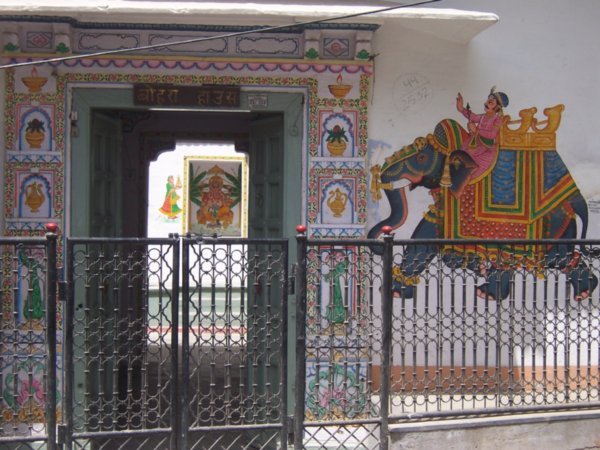 Popular paintings on home and business walls in Udaipur