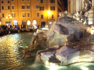 Fontana di Trevi de noche