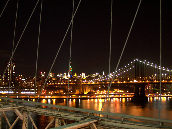 At night (Brooklyn Bridge)