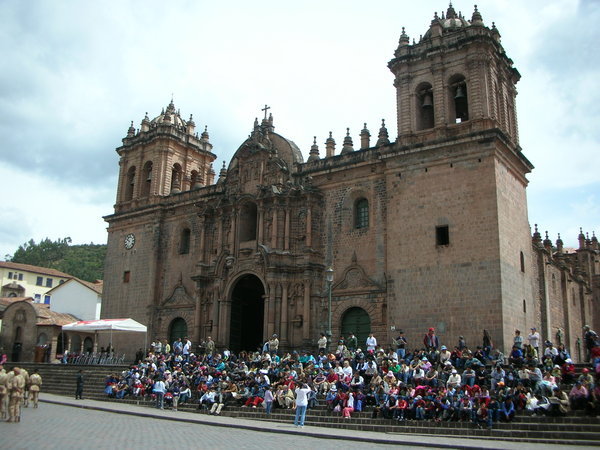 Cuzco cathedral and twats