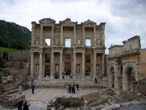 Efes IV