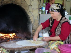 Ladies making Gözleme III