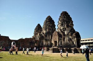 Phra Prang Sam Yod III