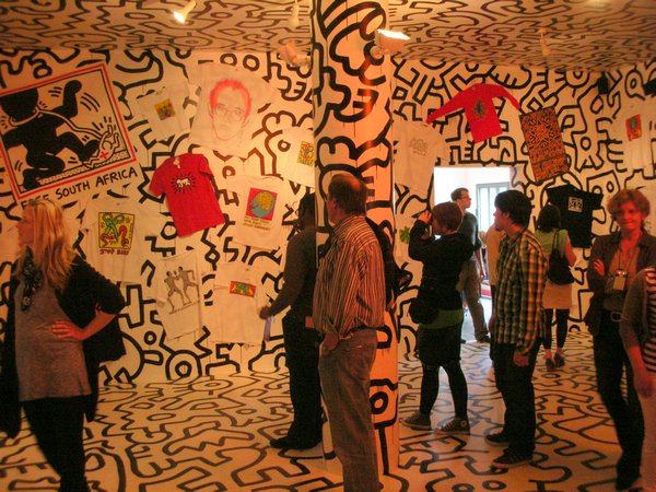Keith Haring shop