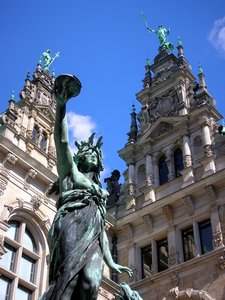 Rathaus fountain