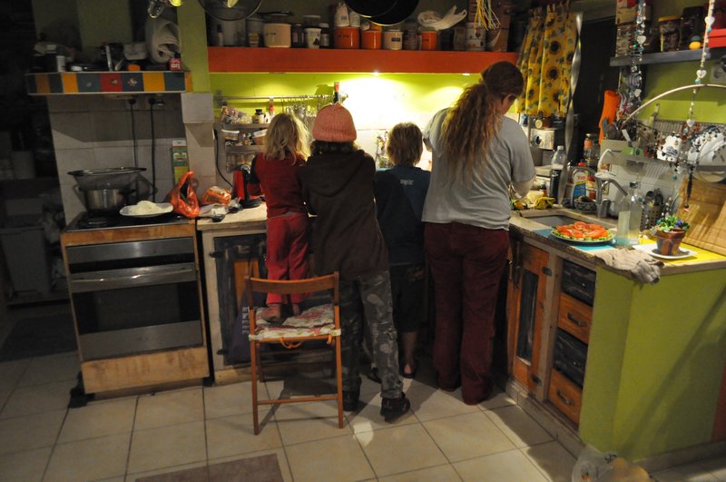 Natalia and kids preparing food