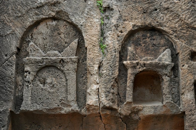 Carvings of the tombs