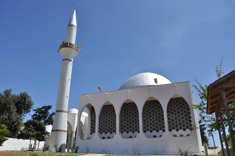 Dipkarpaz mosque