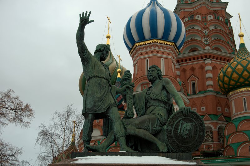 Monument to Minin and Pozharsky