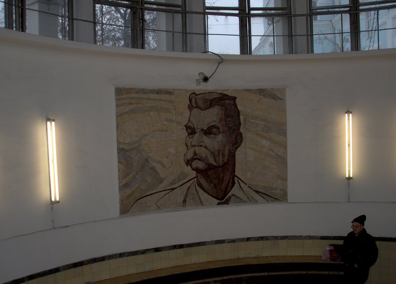 Stalin in Park Kultury metro station