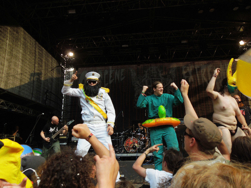 The peak of stagediving and costume inferno