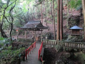 Shrine near Nanzen-ji Oku-no-in