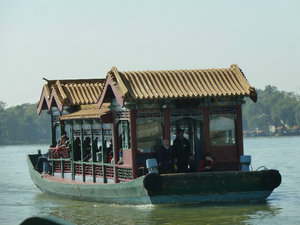 Boat on Kuming Lake