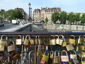 Love locks on the Pont Neuf