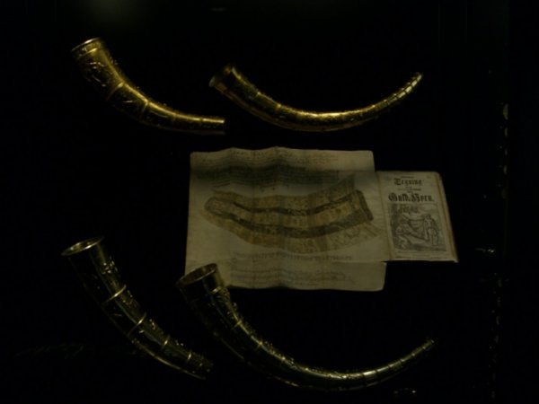 Golden horns in the National Museum