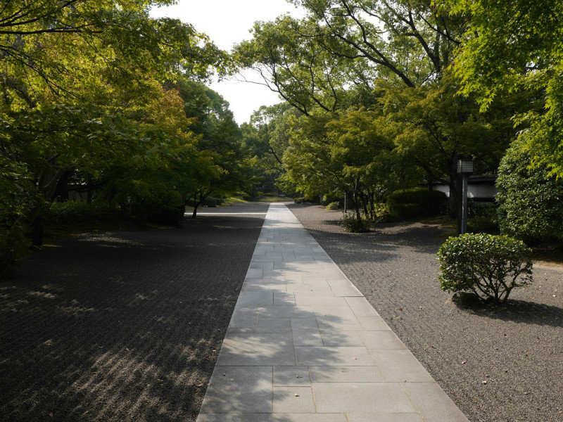 Outside the Kyu-Hosokaway Gyobutei
