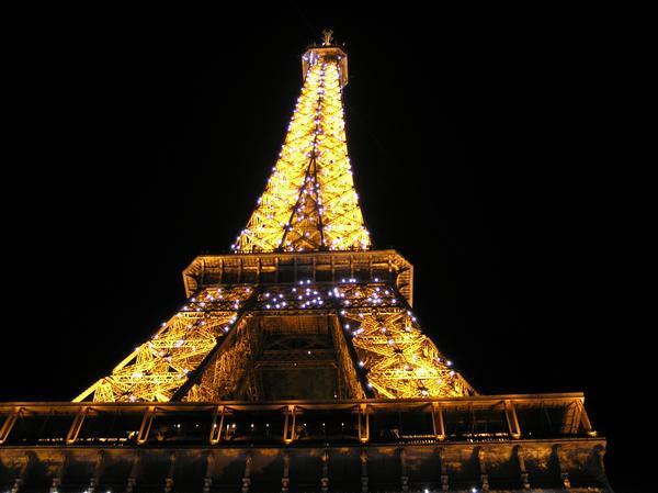 Sparkly Eiffel Tower | Photo