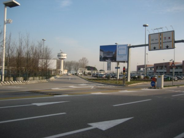 venice airport