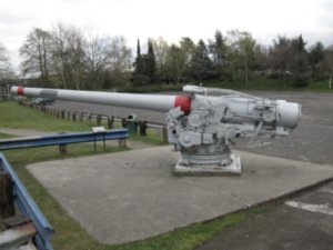 battleship gun