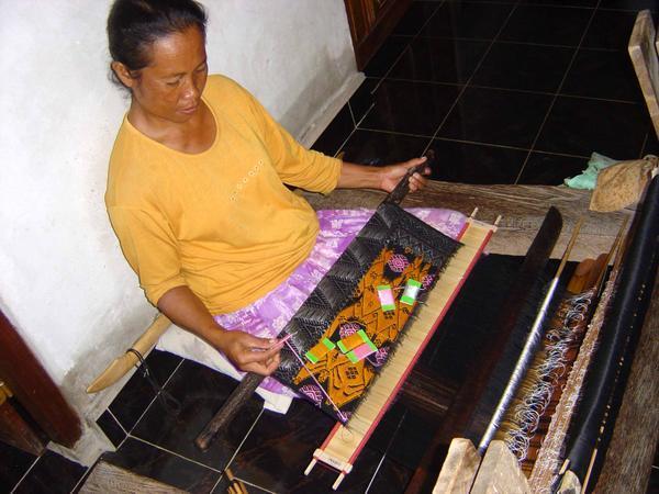 Bali Weaver