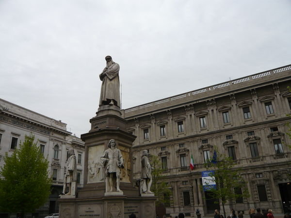 Statue of Leonardo DaVinci