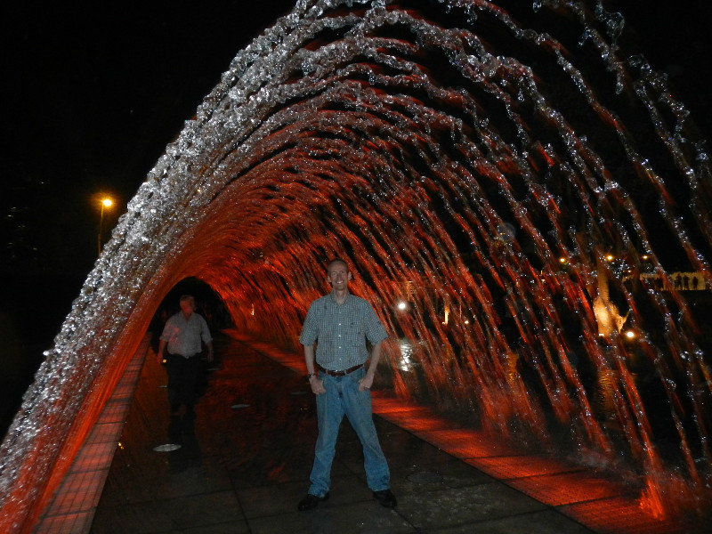 Awesome Tunnel of Water!