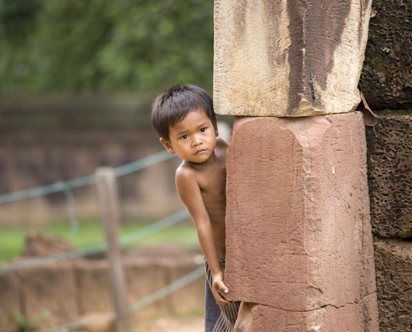 Little boy near Banteay Srei