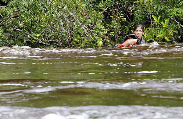 Kayaking the Cunucunama -- 9