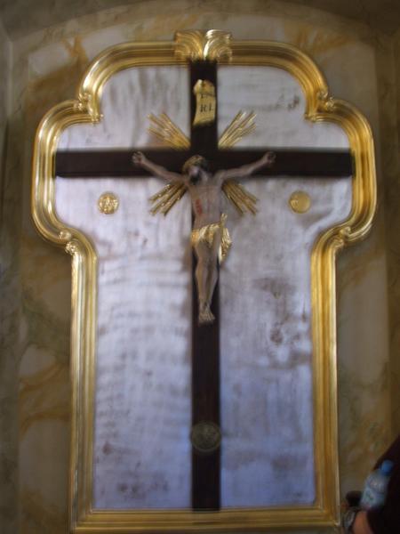 Crucifix inside Basilica that JPII kissed