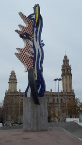 El Cap de Barcelona sculpture near the port